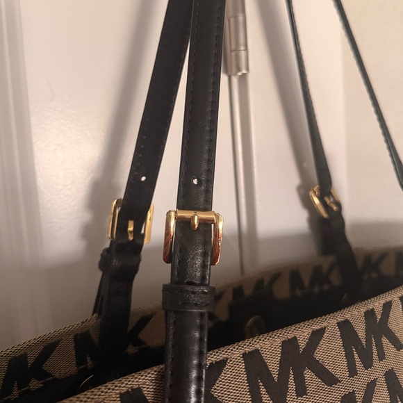 Michael Kors Black and Tan Tote Bag - Picture 9 of 12